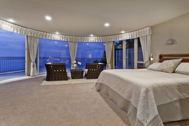 Photo of property in 20 Cliff Road, Torbay, Auckland, 0630