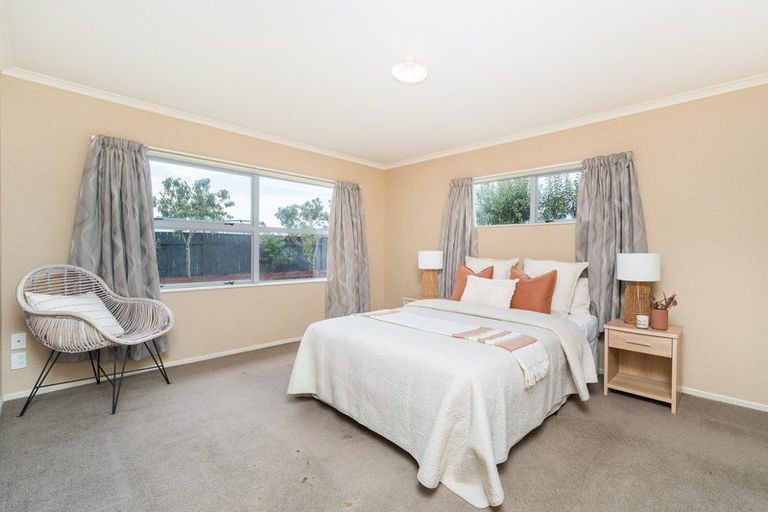 Photo of property in 58 Branigan Parade, Kelvin Grove, Palmerston North, 4414