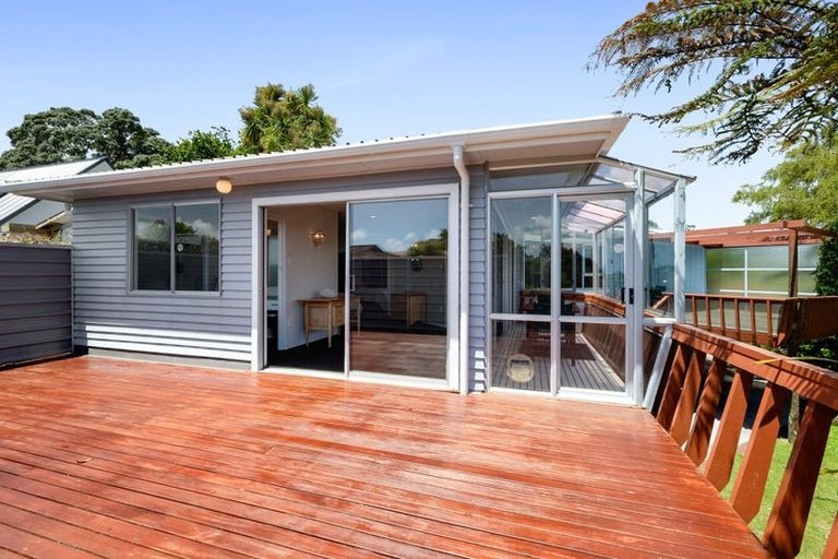 Photo of property in 16 Selwyn Street, Lower Vogeltown, New Plymouth, 4310