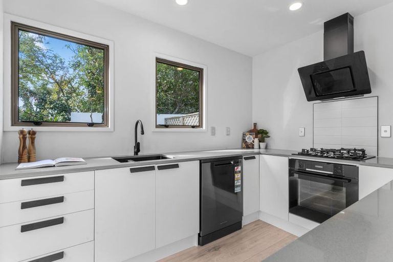 Photo of property in 2/37 Poynder Avenue, Merivale, Christchurch, 8014