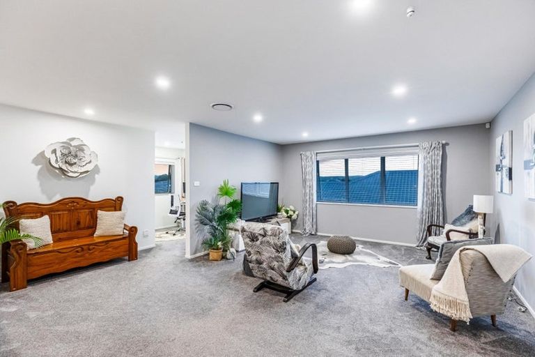 Photo of property in 17 Floyd Road, Riverhead, 0820