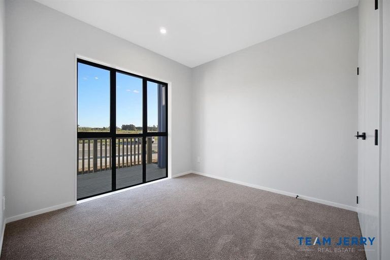 Photo of property in 21 Huringa Road, Karaka, Papakura, 2113
