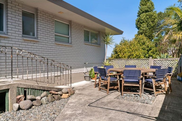 Photo of property in 1 Coach Drive, Otumoetai, Tauranga, 3110