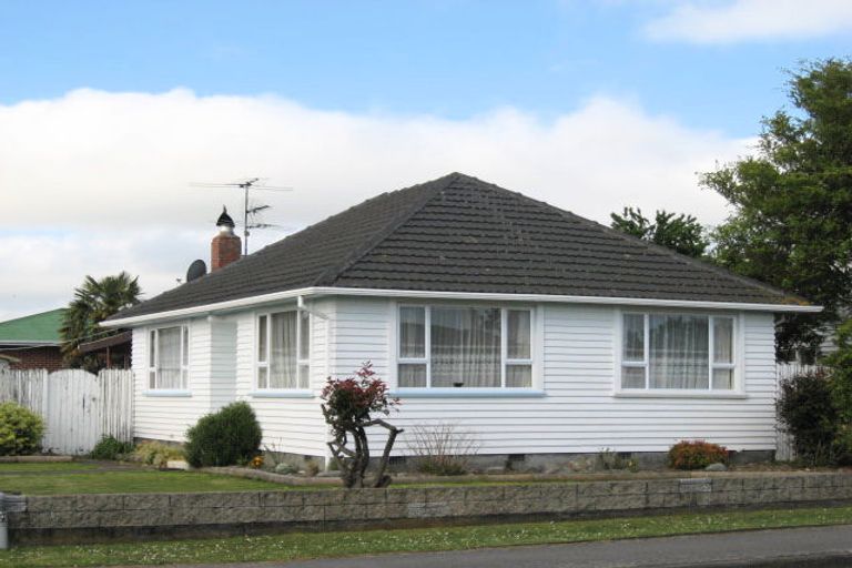 Photo of property in 2 Carew Street, Kaiapoi, 7630