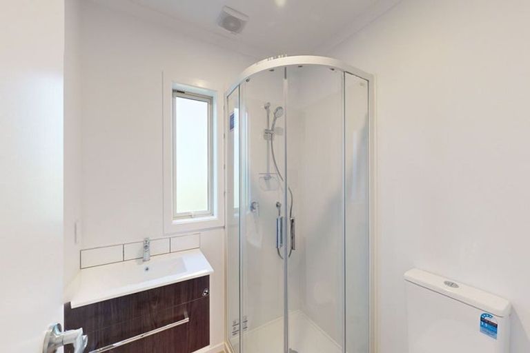 Photo of property in 3 Dunmail Way, Newlands, Wellington, 6037