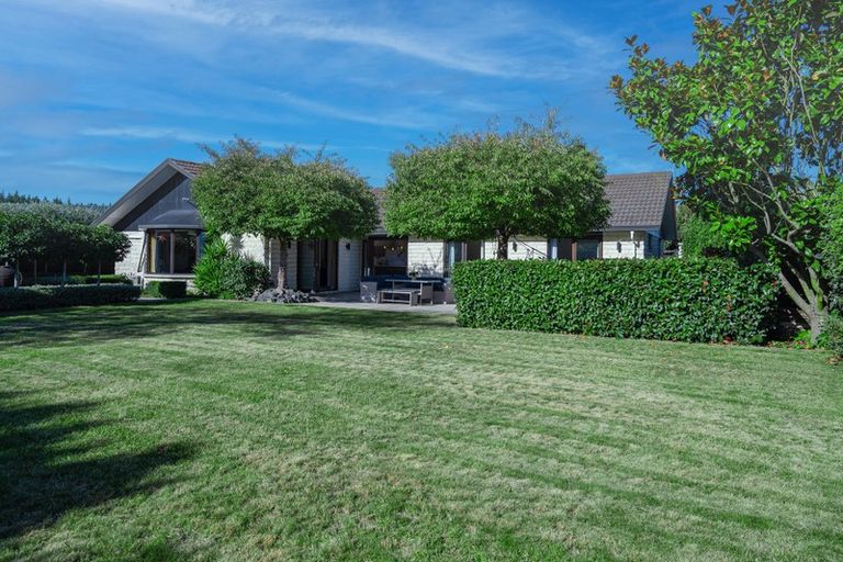 Photo of property in 10 Ludlow Place, Parklands, Christchurch, 8083