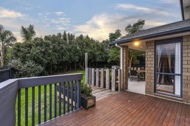 Photo of property in 47 Kittiwake Drive, Schnapper Rock, Auckland, 0632