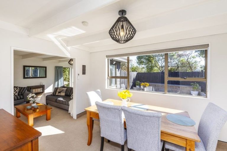 Photo of property in 28 Pencarrow Street, Highbury, Palmerston North, 4412