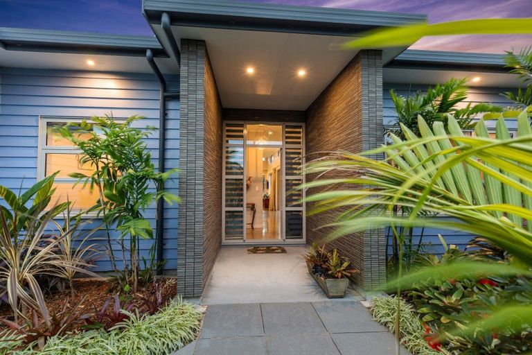 Photo of property in 11 Oceania Sands Way, Papamoa Beach, Papamoa, 3118