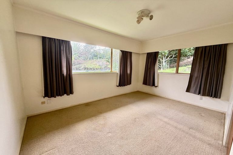 Photo of property in 1/404 Glenfield Road, Glenfield, Auckland, 0629