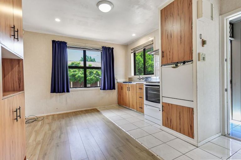 Photo of property in 68 Carrington Avenue, Silverdale, Hamilton, 3216