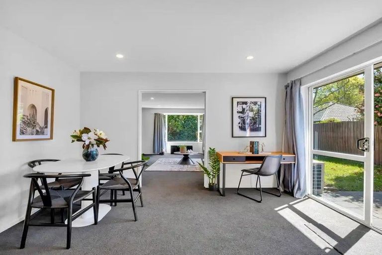 Photo of property in 30b Takaro Avenue, Sockburn, Christchurch, 8042