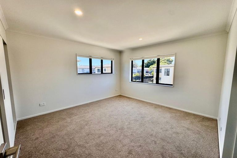 Photo of property in 64e Coxhead Road, Manurewa, Auckland, 2102