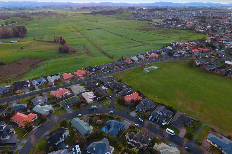 Photo of property in 35 Greenfield Drive, Western Heights, Hamilton, 3200