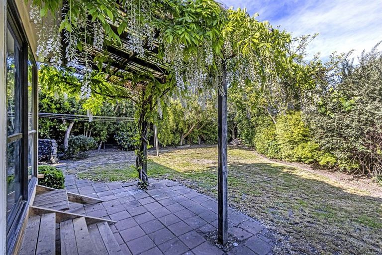 Photo of property in 1/131b Mcfaddens Road, St Albans, Christchurch, 8052