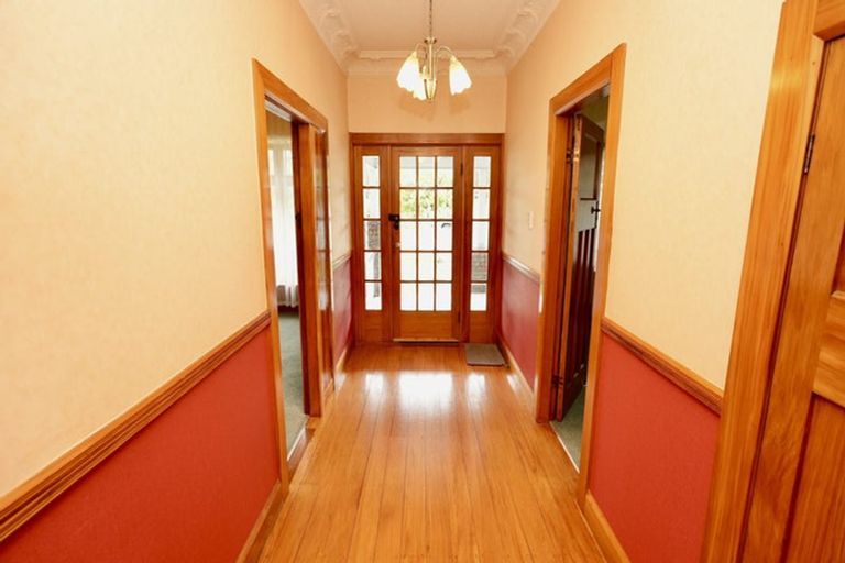 Photo of property in 16 Karamu Avenue, Takaro, Palmerston North, 4410