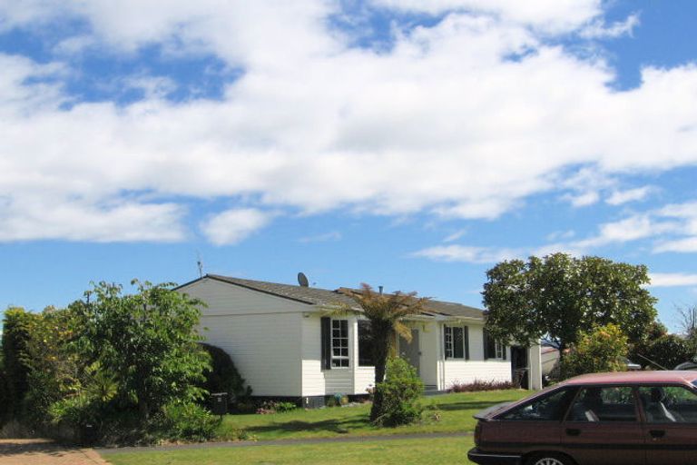 Photo of property in 3 Mccauley Grove, Hilltop, Taupo, 3330