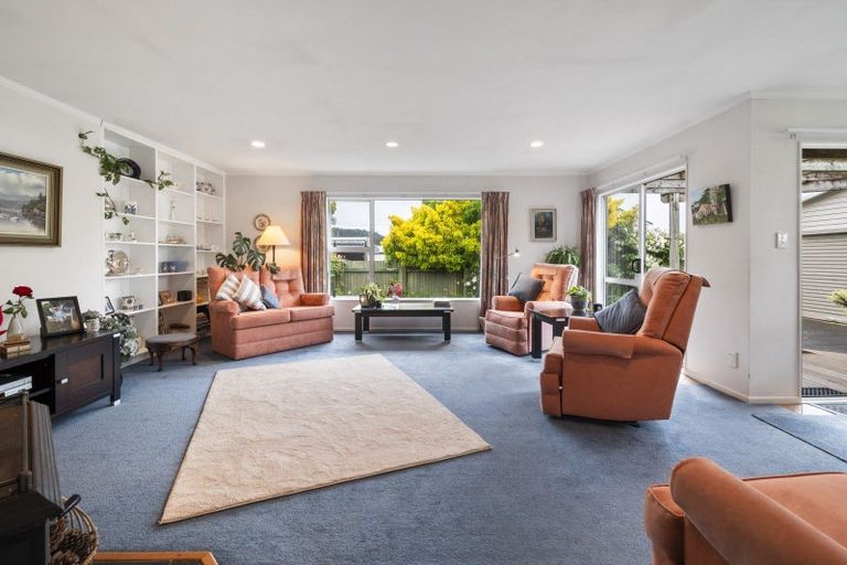 Photo of property in 1960 Parewanui Road, Parewanui, Bulls, 4894