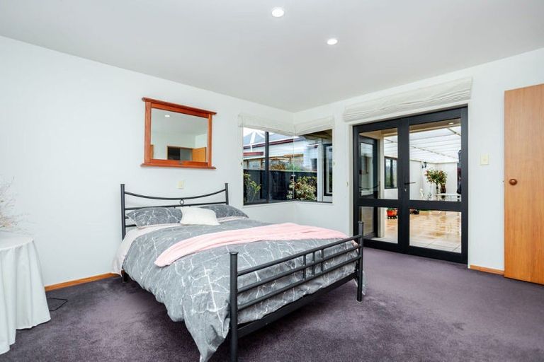 Photo of property in 9 Smith Street, Dannevirke, 4930