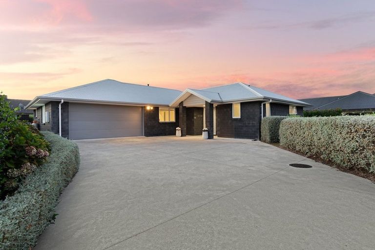 Photo of property in 81 Jarrett Terrace, Leamington, Cambridge, 3432