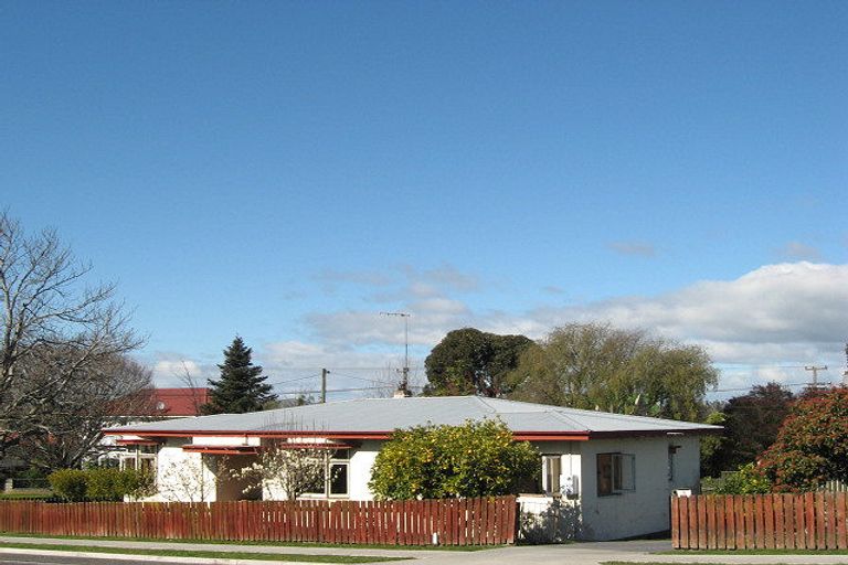 Photo of property in 1 Wallace Road, Waipukurau, 4200