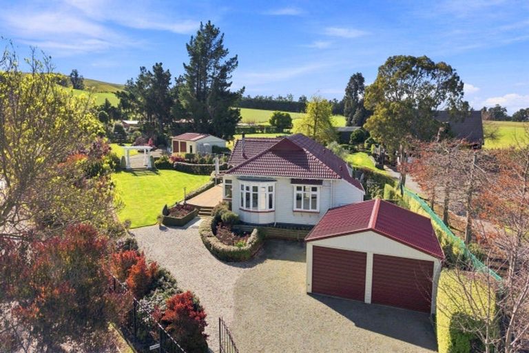Photo of property in 67 Osborne Road, Amberley, 7410