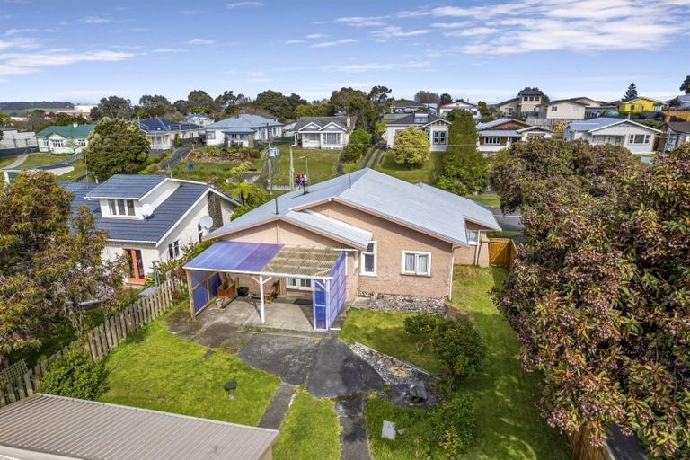 Photo of property in 28 Kawatiri Avenue, Gonville, Whanganui, 4501