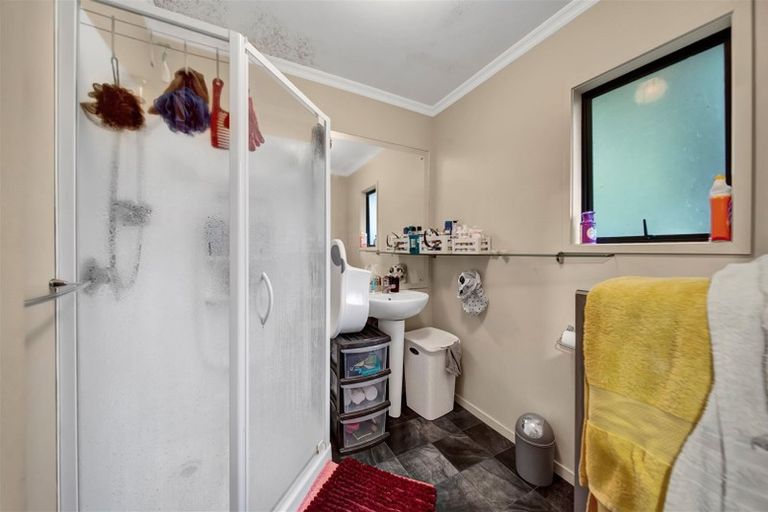 Photo of property in 30 Cameron Street, Hawera, 4610