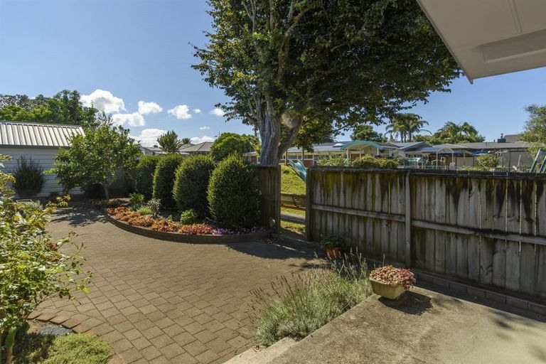 Photo of property in 18 Karaka Road, Otumoetai, Tauranga, 3110