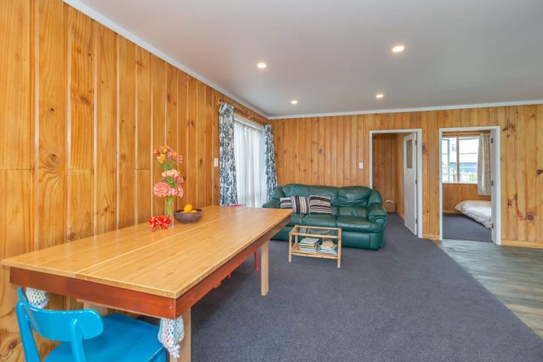 Photo of property in 10 Ewing Street, Hokio Beach, Levin, 5571