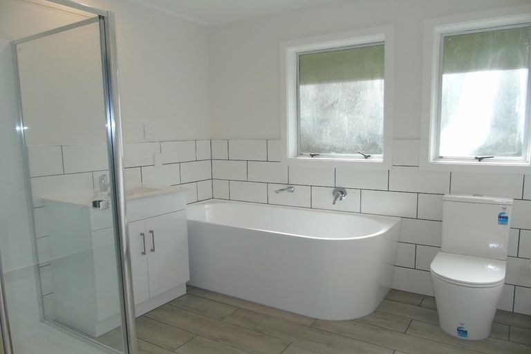 Photo of property in 107 South Karori Road, Karori, Wellington, 6012