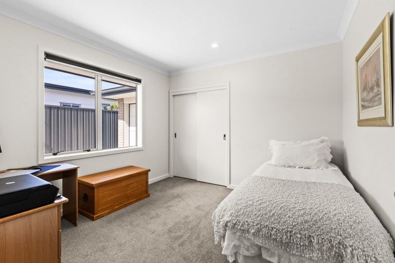 Photo of property in 23 Percy Berry Place, Havelock North, 4130