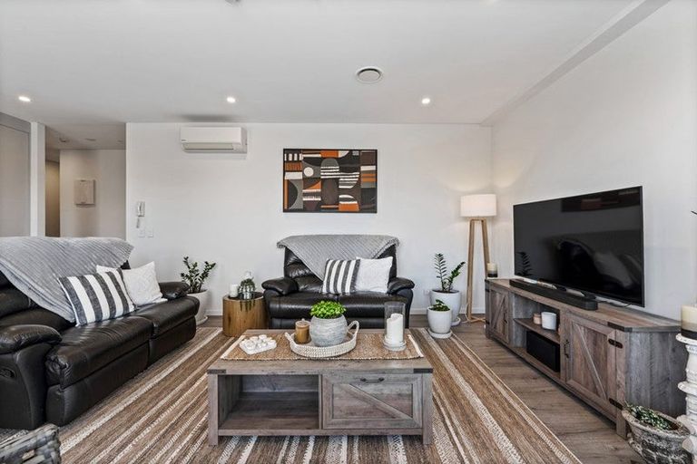 Photo of property in 103/2 Rauroa Lane, Hobsonville, Auckland, 0616