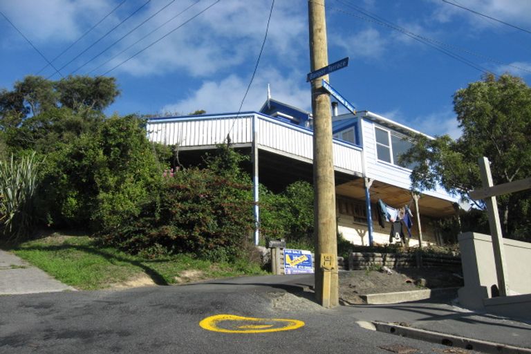 Photo of property in 11 Rainton Road, Kew, Dunedin, 9012