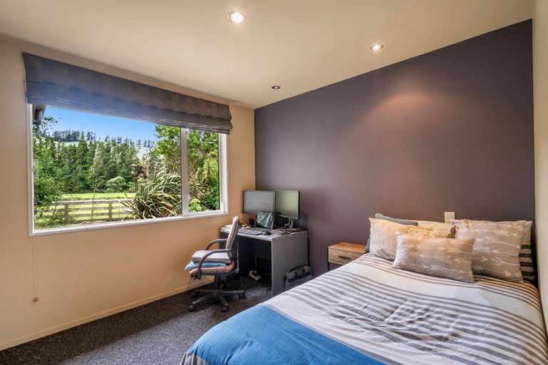 Photo of property in 1 Hart Place, Lake Coleridge, 7572