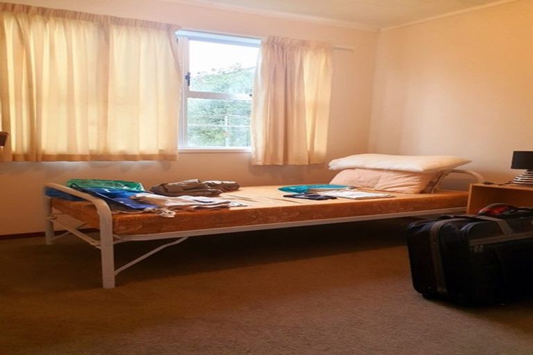 Photo of property in 10 Hewlett Road, Massey, Auckland, 0614