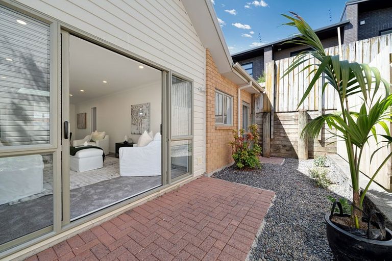 Photo of property in St Claire Village, 124/172 Mcleod Road, Te Atatu South, Auckland, 0610