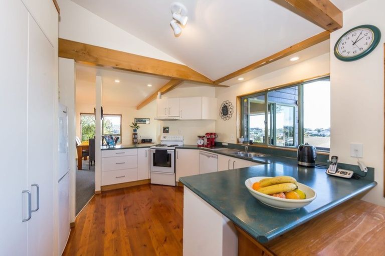 Photo of property in 5 Charlotte Street, Stanmore Bay, Whangaparaoa, 0932