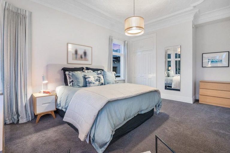 Photo of property in 72 Hargest Crescent, Saint Clair, Dunedin, 9012