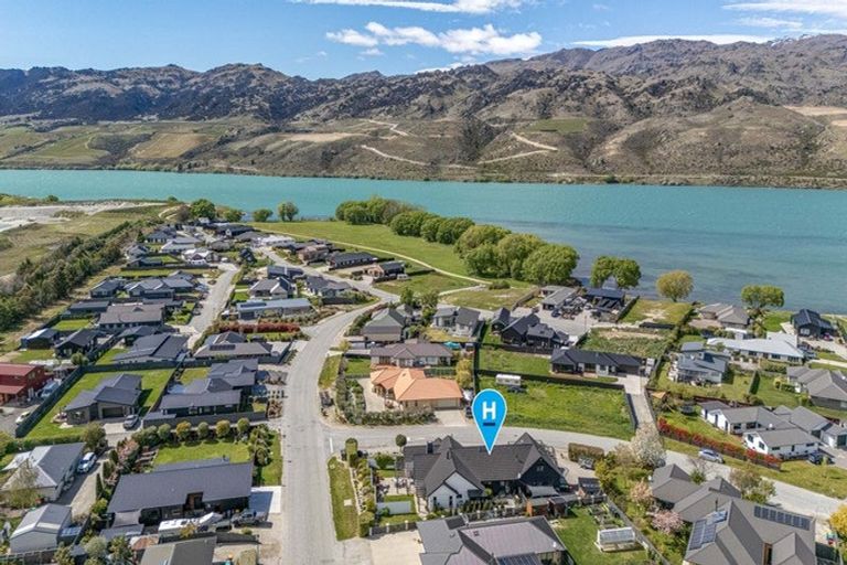 Photo of property in 25 Ethereal Crescent, Mount Pisa, Cromwell, 9383