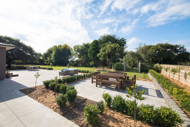 Photo of property in 310 Hewitts Road, Linton, Palmerston North, 4472