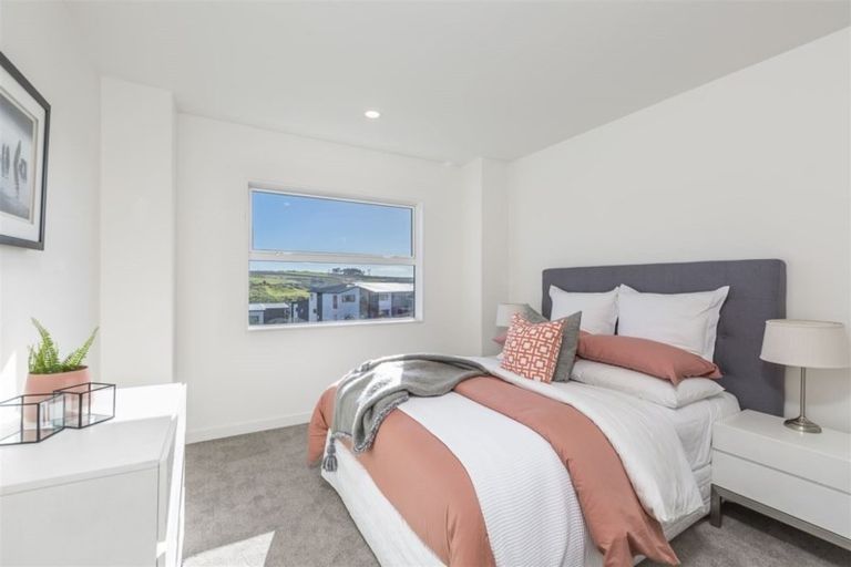 Photo of property in 47 Windlass Street, Long Bay, Auckland, 0630