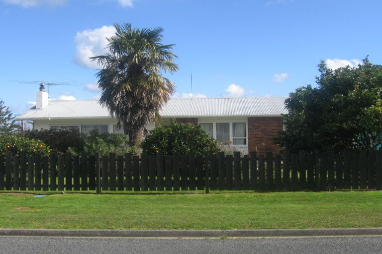 Photo of property in 25 Clark Street, Hikurangi, 0114