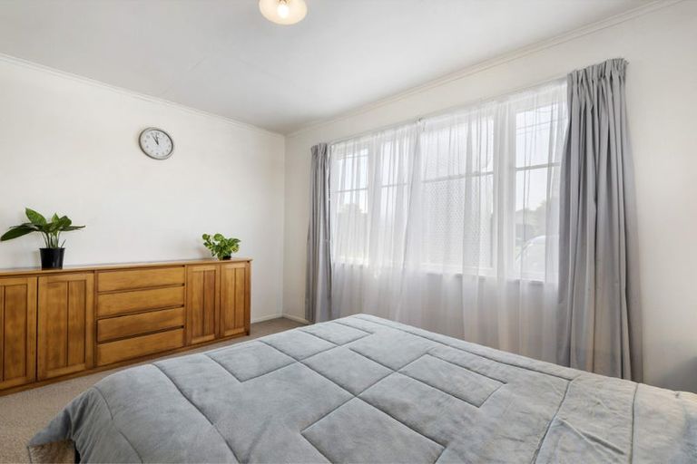 Photo of property in 1/160 Forrest Hill Road, Forrest Hill, Auckland, 0620