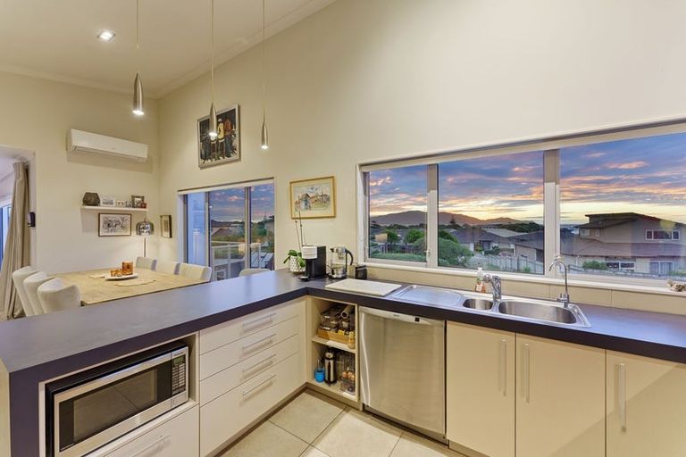 Photo of property in 11 Pharazyn Avenue, Waikanae Beach, Waikanae, 5036