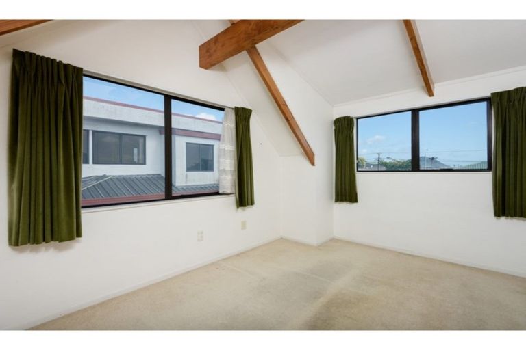 Photo of property in 10b Tui Street, Mount Maunganui, 3116