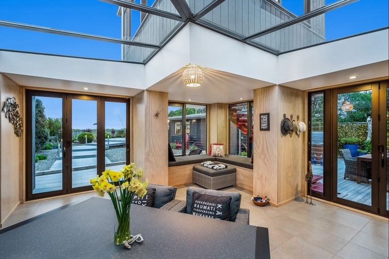 Photo of property in 23 Ara Kuaka, Waikanae Beach, Waikanae, 5036