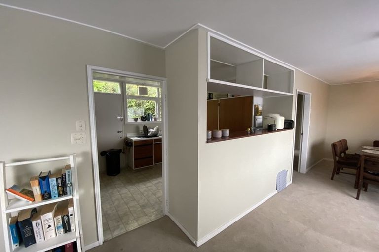 Photo of property in 2/4 Baroda Street, Khandallah, Wellington, 6035