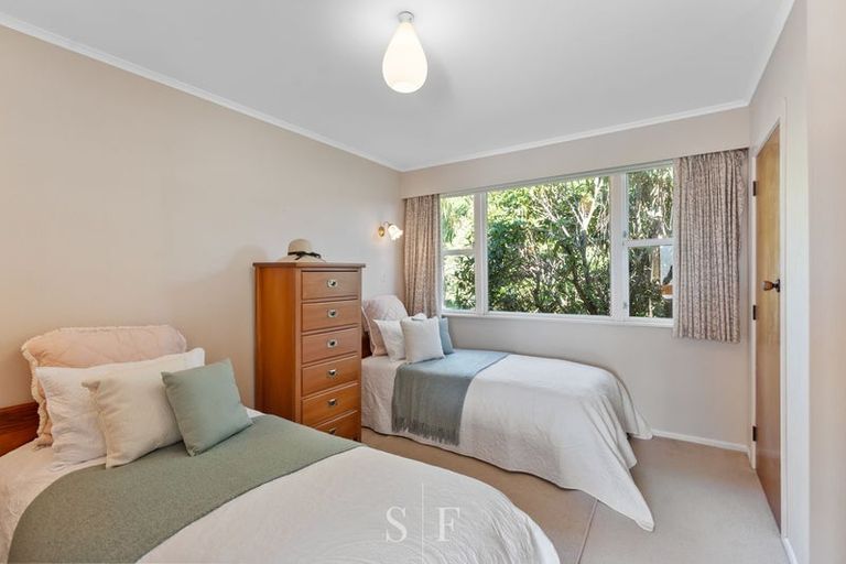 Photo of property in 53 Seddon Street, Waikanae, 5036