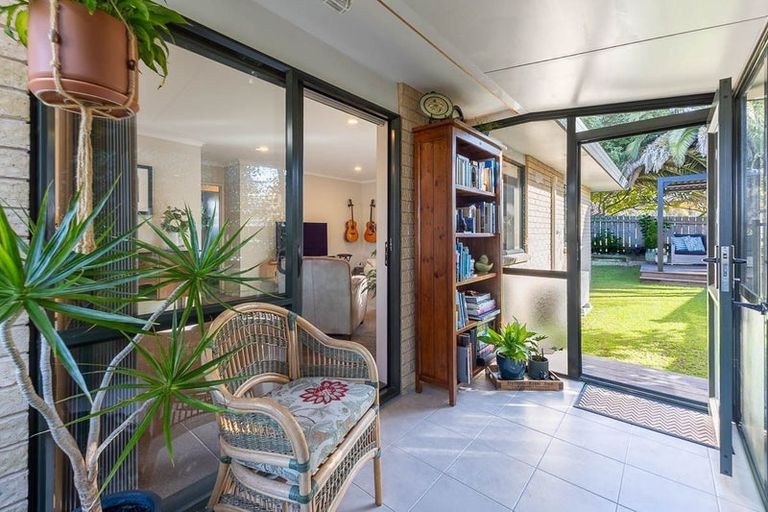 Photo of property in 1a Alexander Place, Otaki, 5512